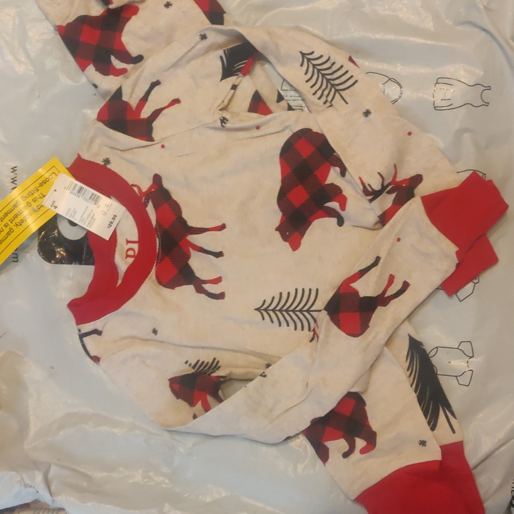 The Children's Place size 4 Boy's Christmas Pajamas NWT
